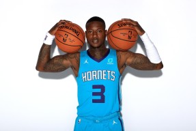 开云登录-包含德甲清晨走向成谜，夏洛特黄蜂远射贴柱，信心回归，控场能力受关注的词条