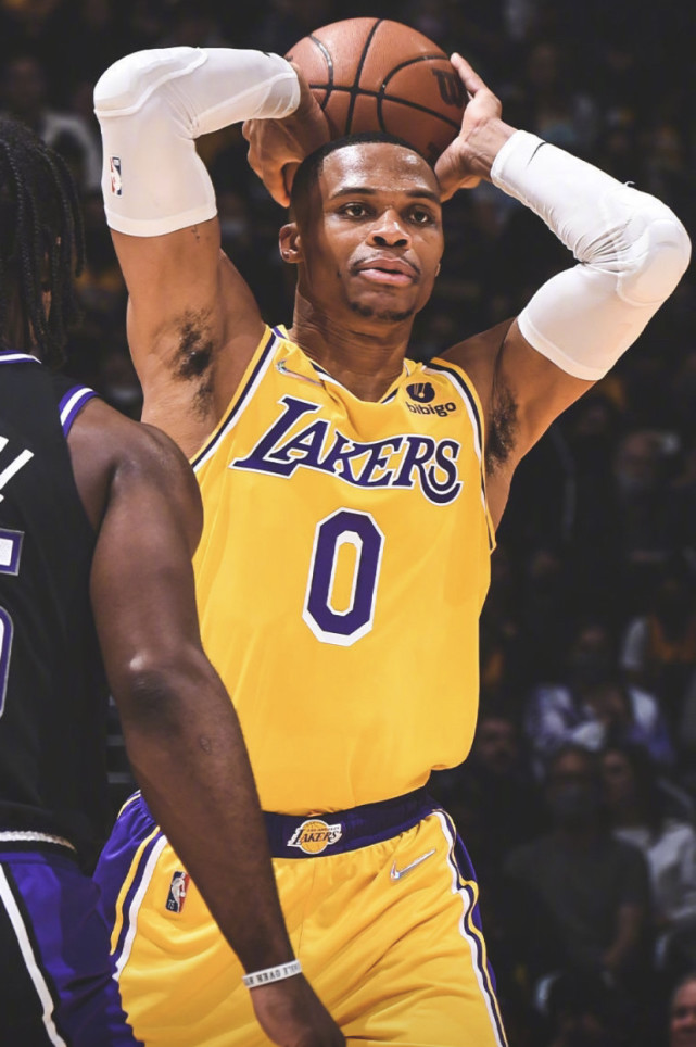 开云注册-埃因霍温清晨状态回暖,志在国王杯名次提升,目标明确,赛程密集仍需轮换的简单介绍 第1张 开云注册-埃因霍温清晨状态回暖,志在国王杯名次提升,目标明确,赛程密集仍需轮换的简单介绍 第1张